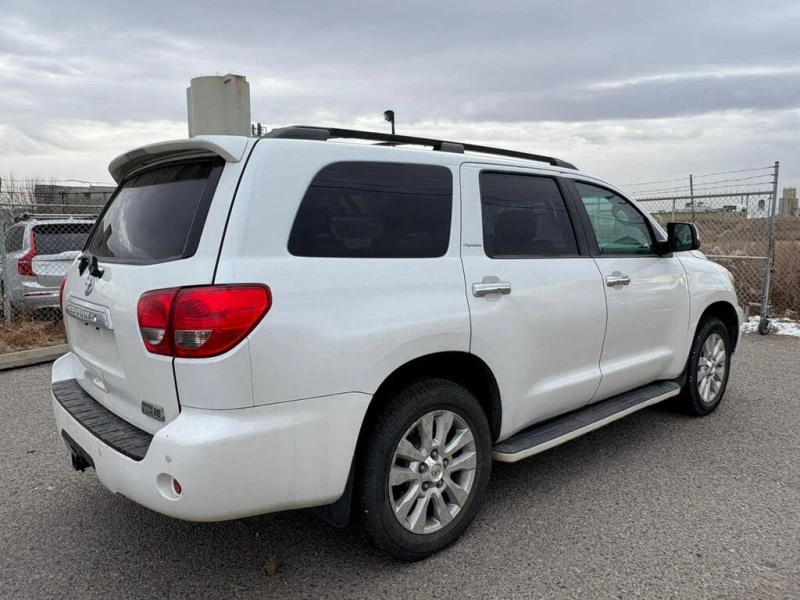 Toyota Sequoia PLATINUM * DVD * ПОДГРЕВ * CAMERA * PANO * AWD, снимка 6 - Автомобили и джипове - 52539142