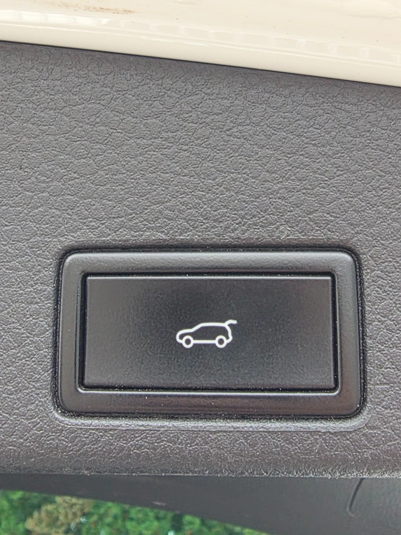 VW Touareg FACE| 3.0TDI 262 к.с.| 4х4| ВЪЗДУХ| 360| ТЕГЛИЧ| П, снимка 16 - Автомобили и джипове - 52801356