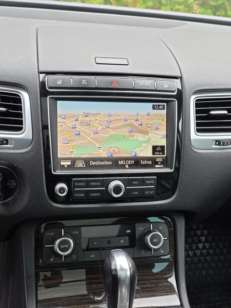 VW Touareg FACE| 3.0TDI 262 к.с.| 4х4| ВЪЗДУХ| 360| ТЕГЛИЧ| П, снимка 8 - Автомобили и джипове - 52801356