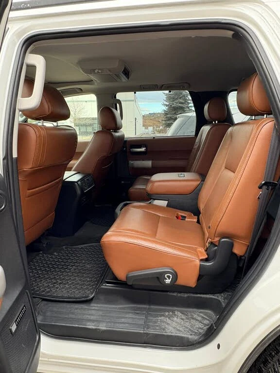 Toyota Sequoia PLATINUM * DVD * ПОДГРЕВ * CAMERA * PANO * AWD - изображение 10