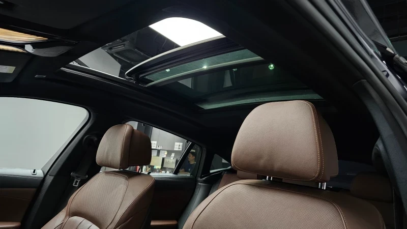 BMW X6 M Sport* Laser* Night Vision* Pano* Keyless* 360, снимка 7 - Автомобили и джипове - 55342264