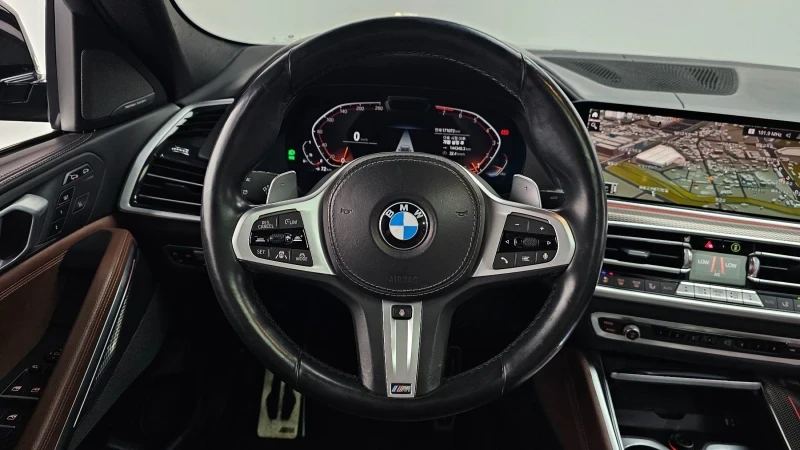 BMW X6 M Sport* Laser* Night Vision* Pano* Keyless* 360, снимка 15 - Автомобили и джипове - 55342264