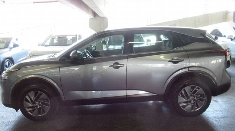 Nissan Qashqai 1, 3 DIG-T 158 MHEV. Acenta X- Tronic.Hybrid, снимка 4 - Автомобили и джипове - 55535184
