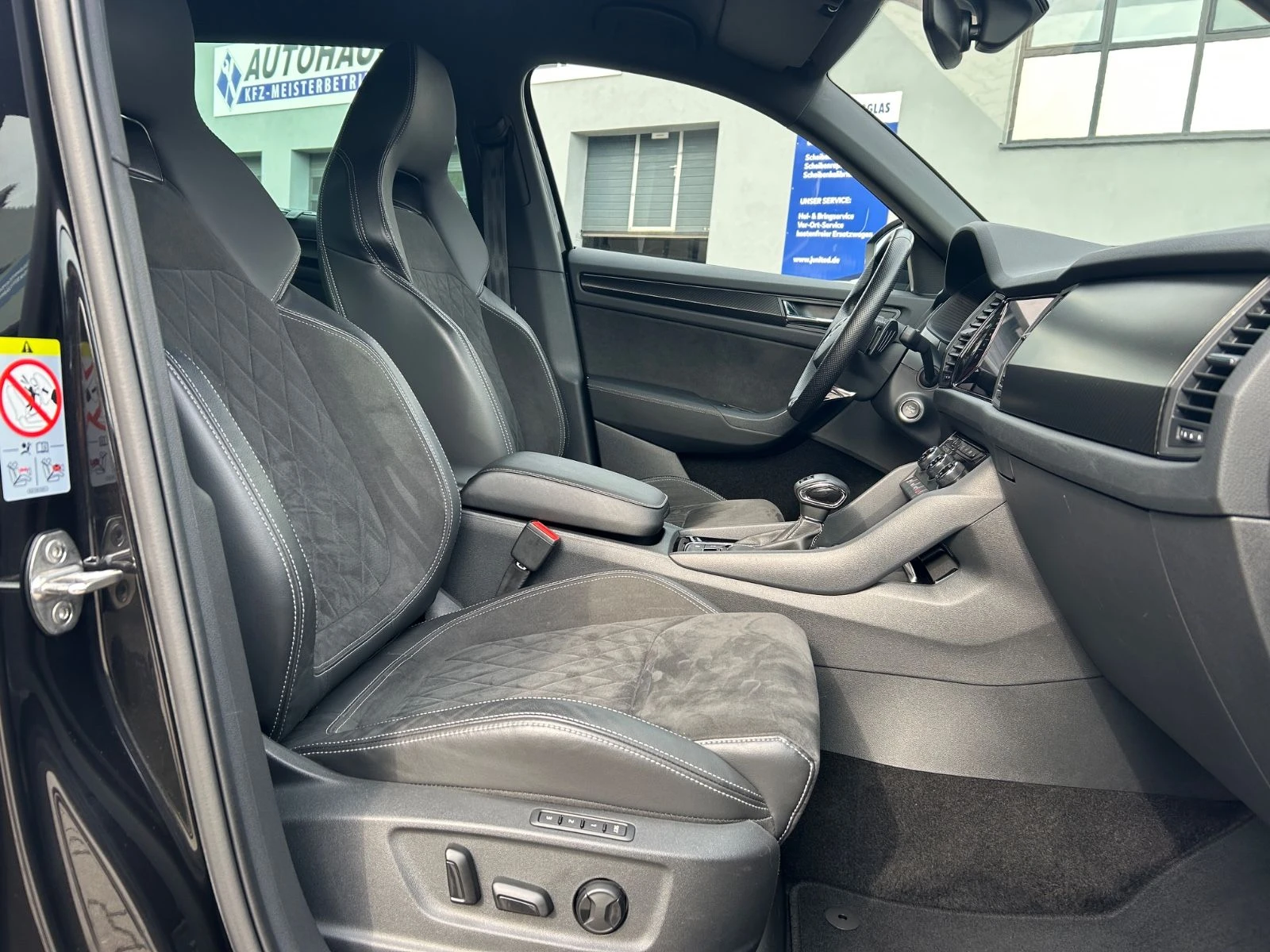 Skoda Kodiaq 2.0 TDI 4x4 DSG ACC KeyGO 360 SzH VirtualC #iCarbg - изображение 7