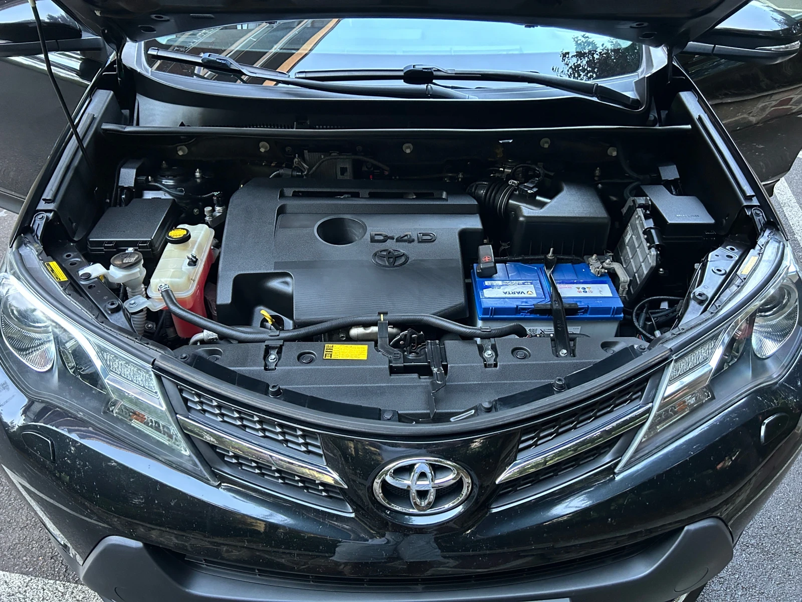 Toyota Rav4 2.0 D-4D  4x4  ПЪЛНА СЕРВ. ИСТОРИЯ !!!   - изображение 10