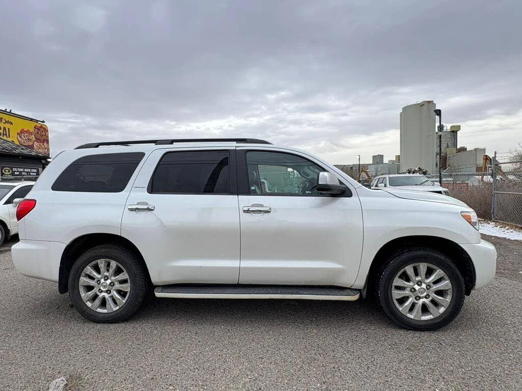 Toyota Sequoia PLATINUM * DVD * ПОДГРЕВ * CAMERA * PANO * AWD - изображение 4
