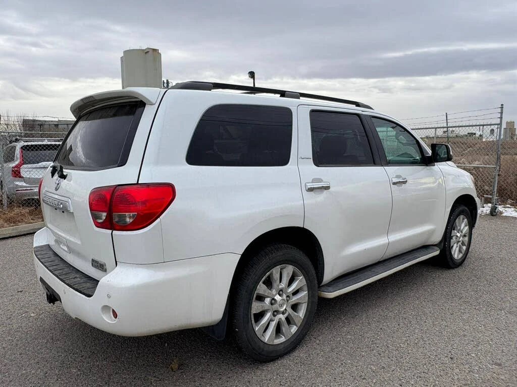 Toyota Sequoia PLATINUM * DVD * ПОДГРЕВ * CAMERA * PANO * AWD - изображение 6