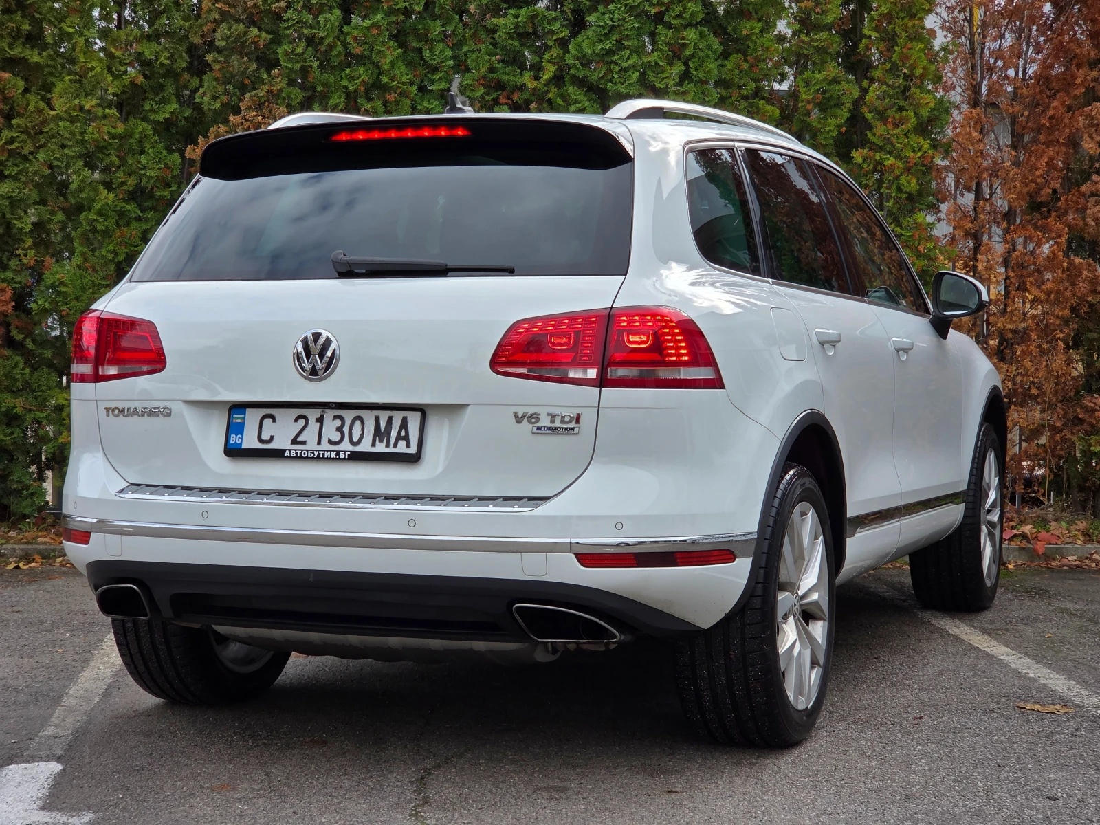 VW Touareg FACE/3.0TDI 262 к.с./4х4/ВЪЗДУХ/360/ТЕГЛИЧ/ПЕЧКА - изображение 6