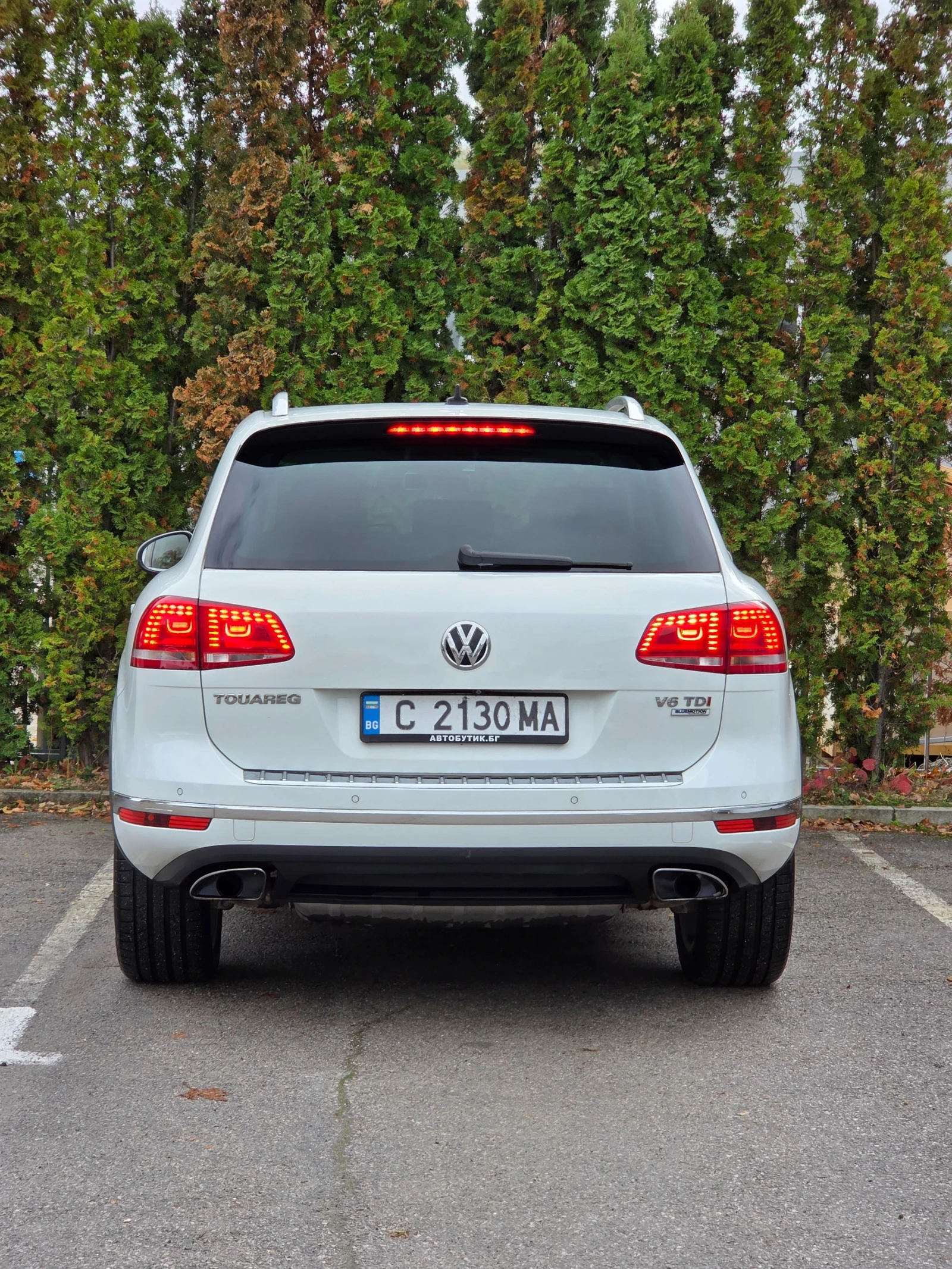 VW Touareg FACE/3.0TDI 262 к.с./4х4/ВЪЗДУХ/360/ТЕГЛИЧ/ПЕЧКА - изображение 5