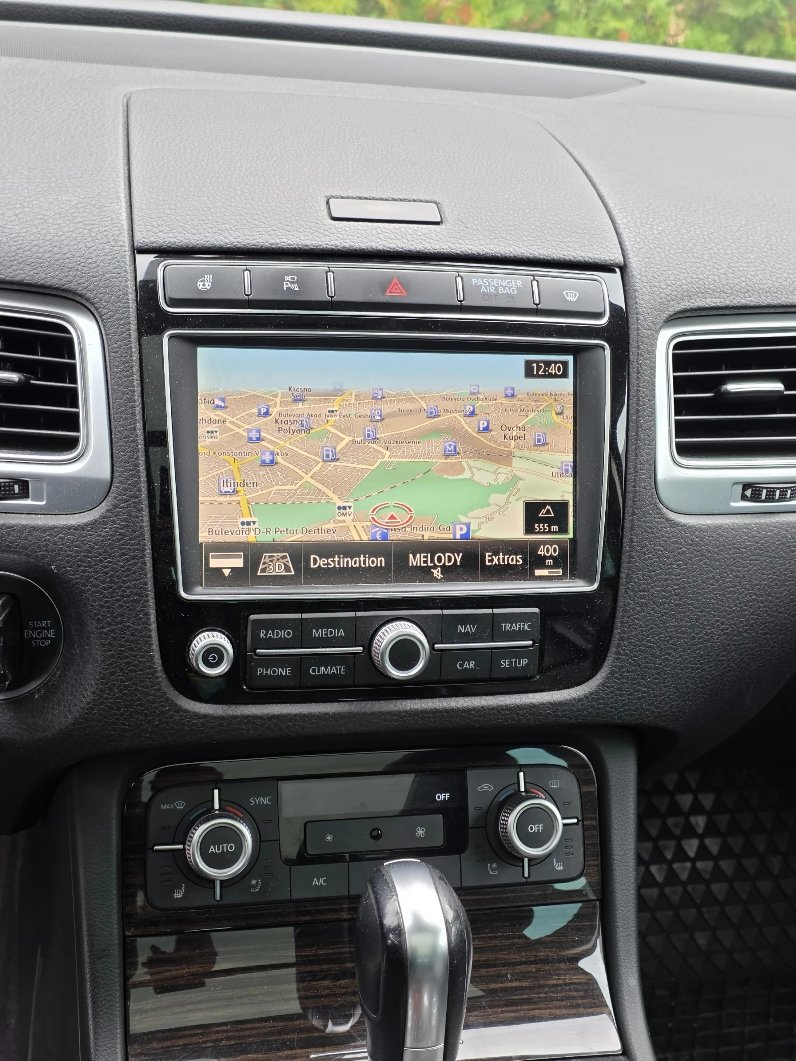 VW Touareg FACE/3.0TDI 262 к.с./4х4/ВЪЗДУХ/360/ТЕГЛИЧ/ПЕЧКА - изображение 8