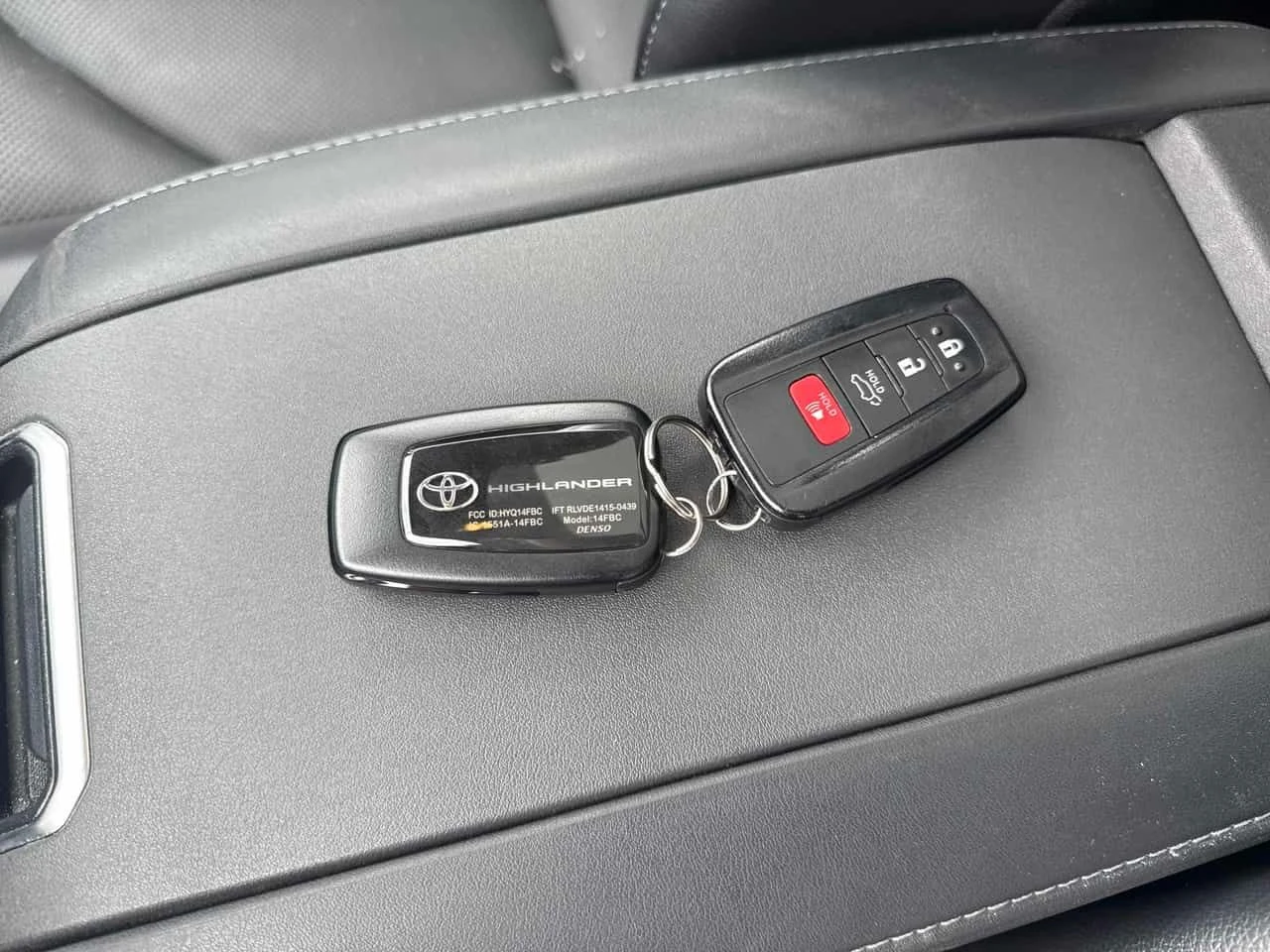 Toyota Highlander * Limited * ОБДУХВАНЕ* ПАНОРАМА* ДВА КЛЮЧА* , снимка 12 - Автомобили и джипове - 53738802