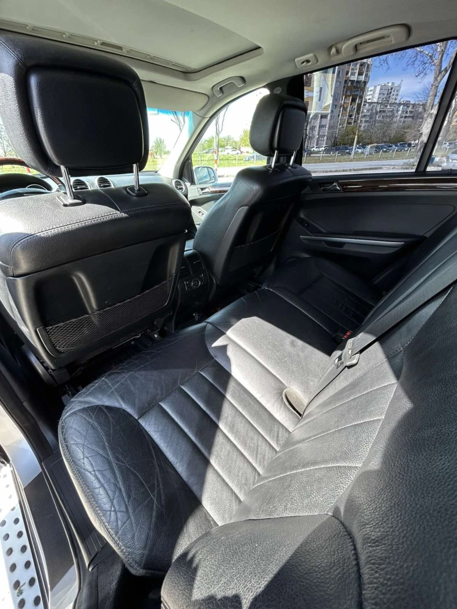 Mercedes-Benz ML 320, снимка 8 - Автомобили и джипове - 53829022