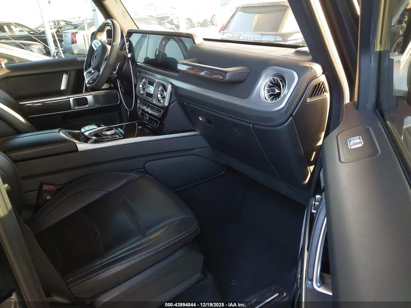 Mercedes-Benz G 63 AMG 4l Amg G 63 4Matic, снимка 5 - Автомобили и джипове - 53936168