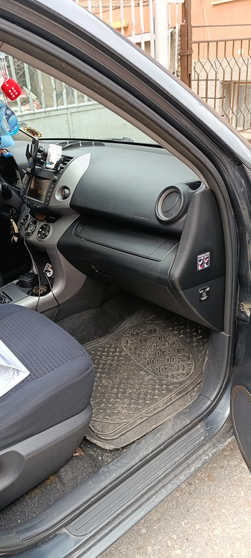 Toyota Rav4, снимка 8 - Автомобили и джипове - 54215185