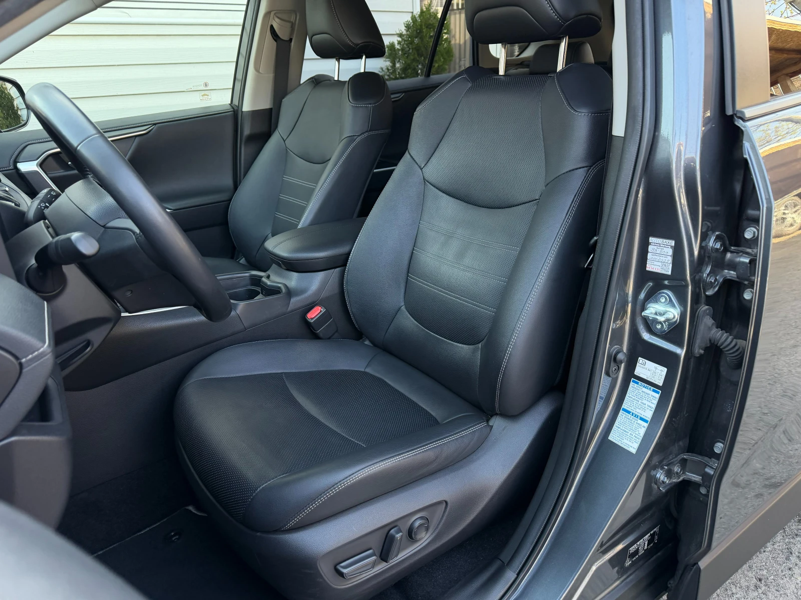 Toyota Rav4 2.5* 4x4* ГЕРМАНИЯ* СЕРВИЗНА КНИЖКА С ПЪЛНА ИСТОРИ, снимка 8 - Автомобили и джипове - 54226184