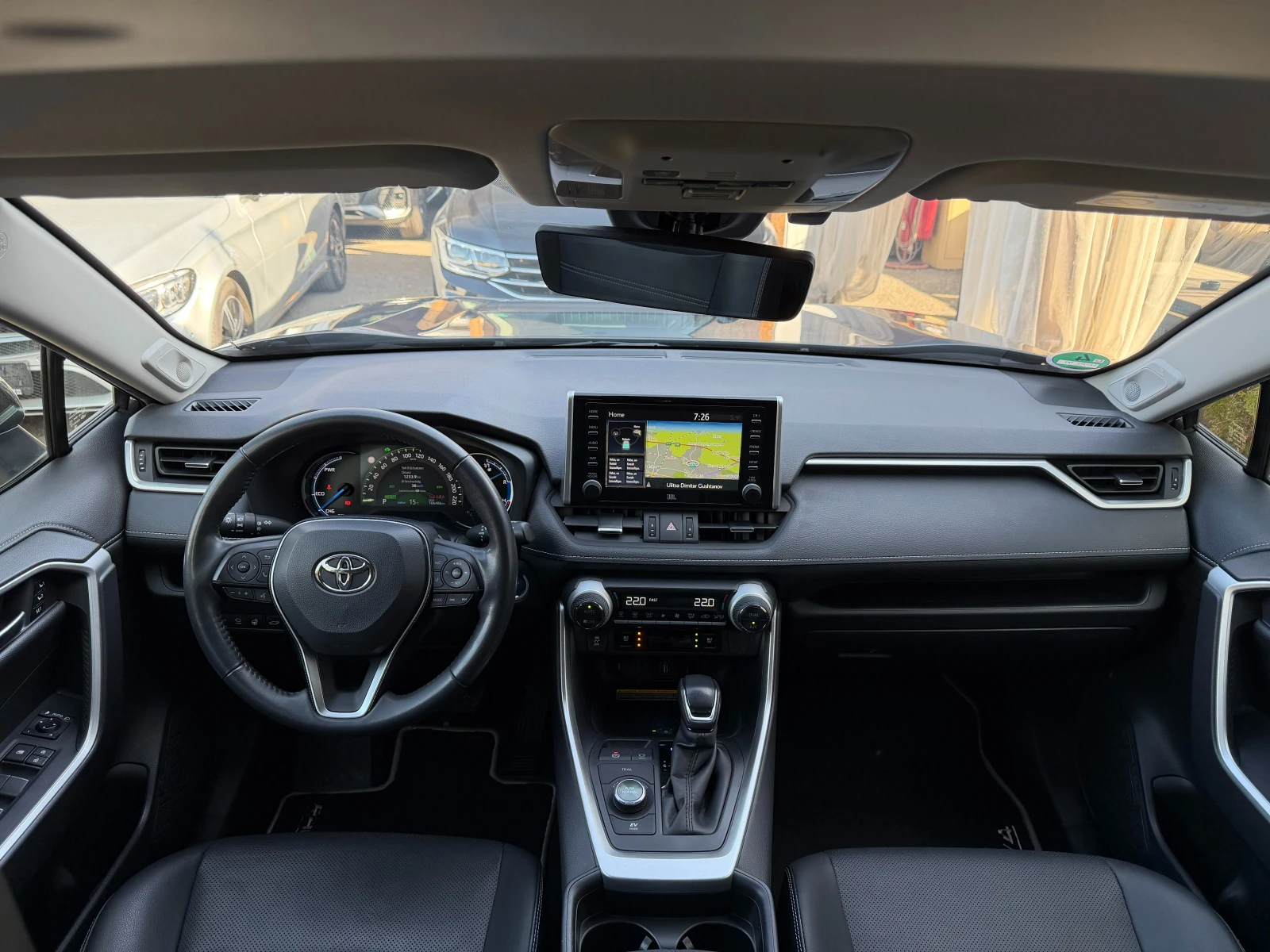 Toyota Rav4 2.5* 4x4* ГЕРМАНИЯ* СЕРВИЗНА КНИЖКА С ПЪЛНА ИСТОРИ, снимка 10 - Автомобили и джипове - 54226184