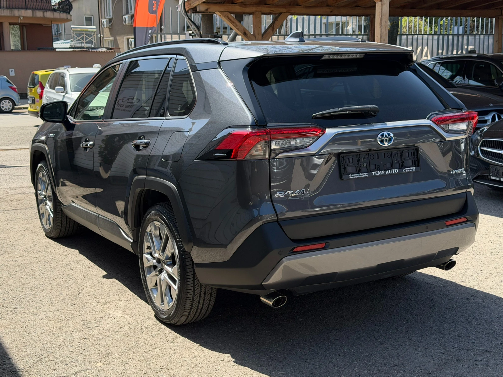 Toyota Rav4 2.5* 4x4* ГЕРМАНИЯ* СЕРВИЗНА КНИЖКА С ПЪЛНА ИСТОРИ, снимка 7 - Автомобили и джипове - 54226184