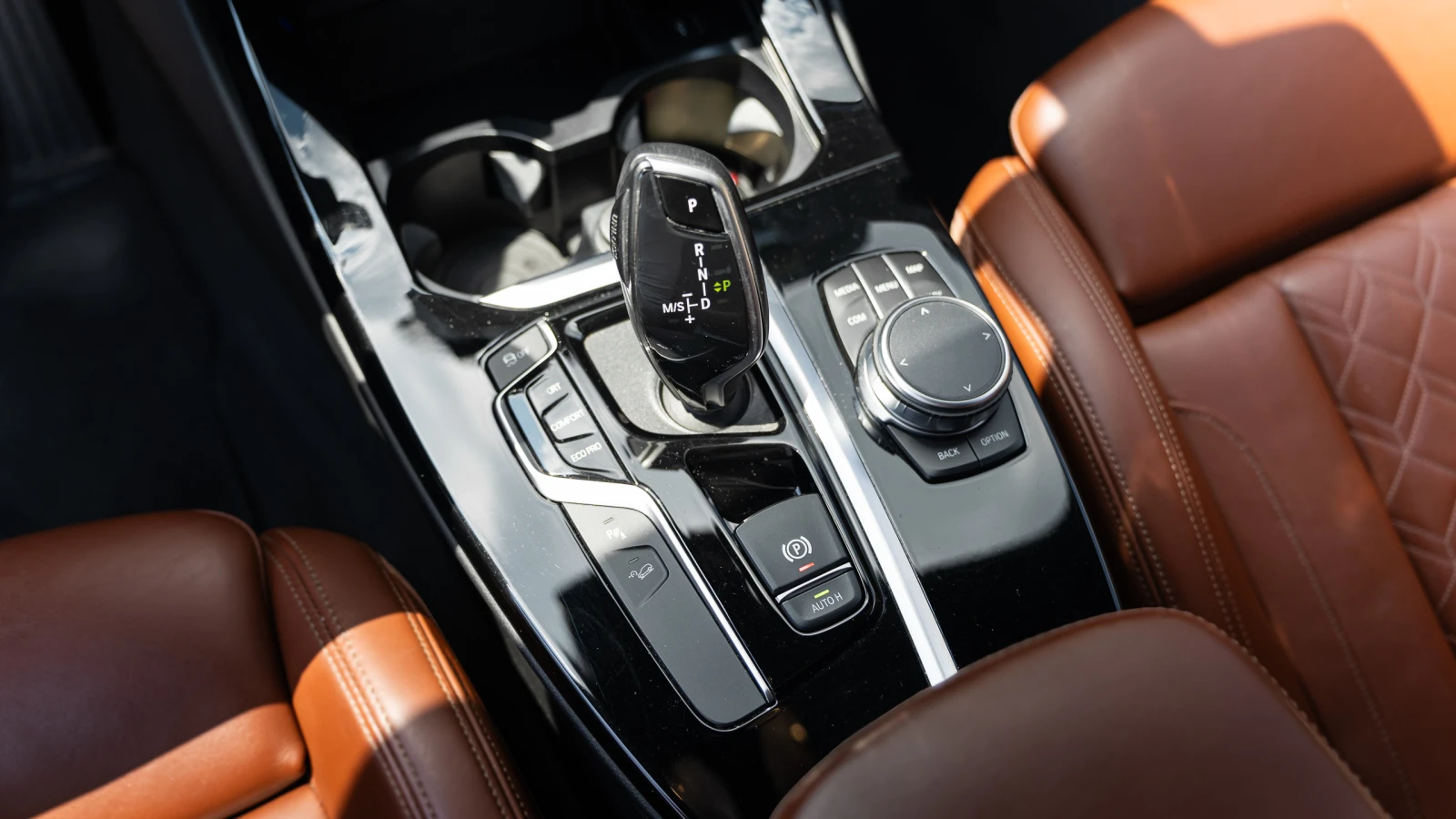 BMW X3 30i, снимка 17 - Автомобили и джипове - 54805532