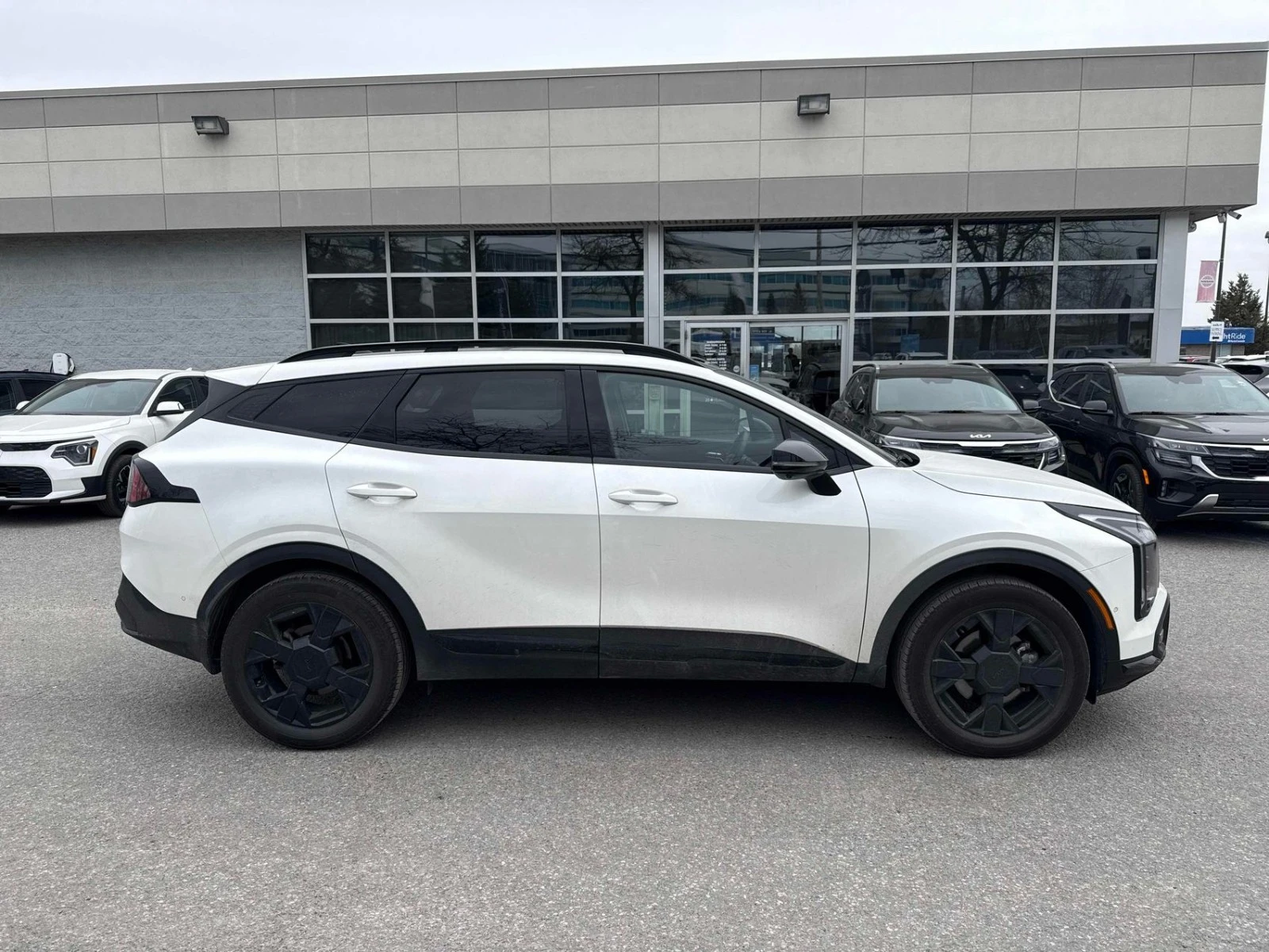 Kia Sportage X-Line Limited | HEADS UP | VENTED SEATS, снимка 3 - Автомобили и джипове - 56330426