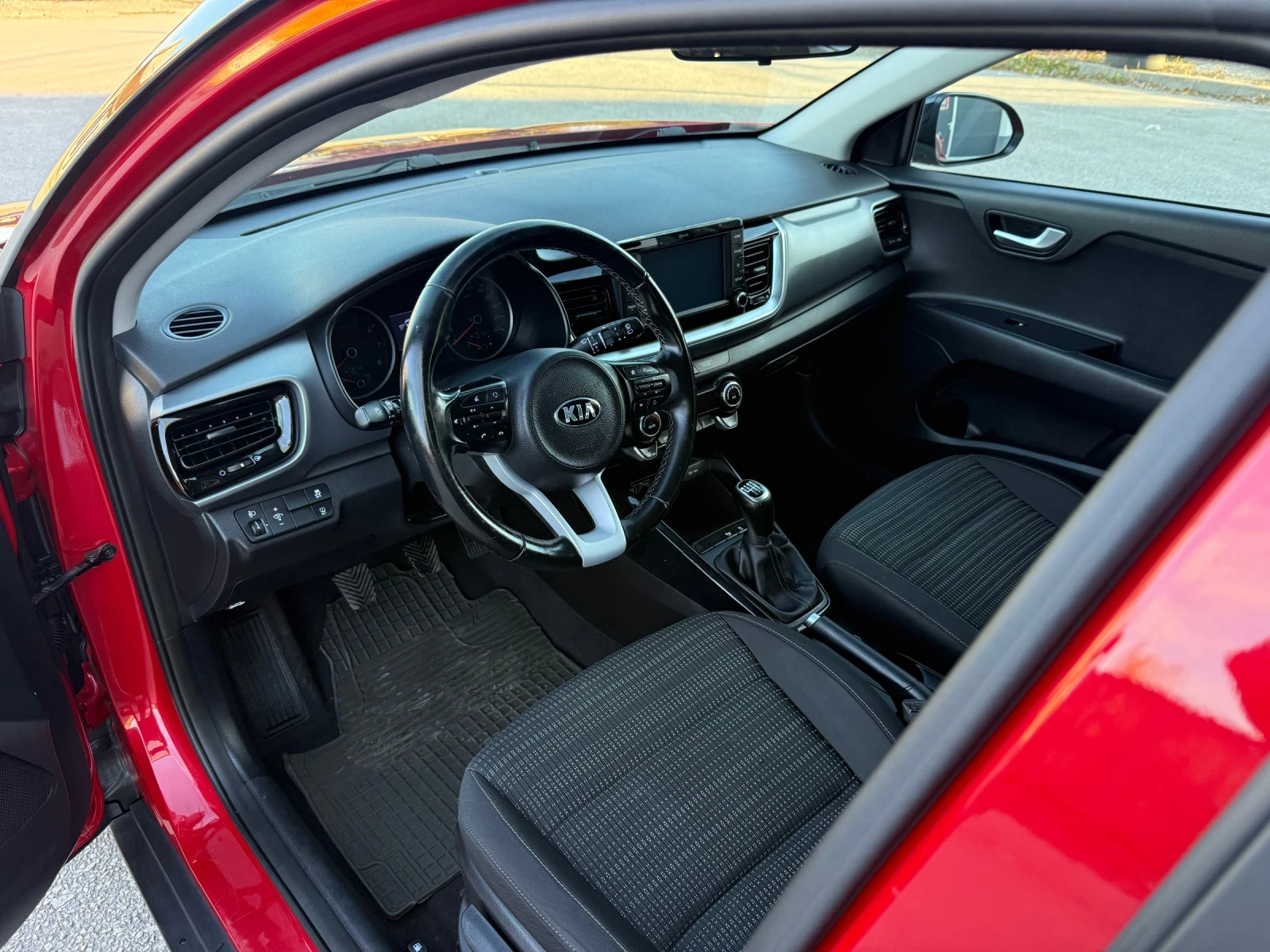 Kia Stonic 1.4 LPG 121150km EVRO6D | Mobile.bg � ����������� 7