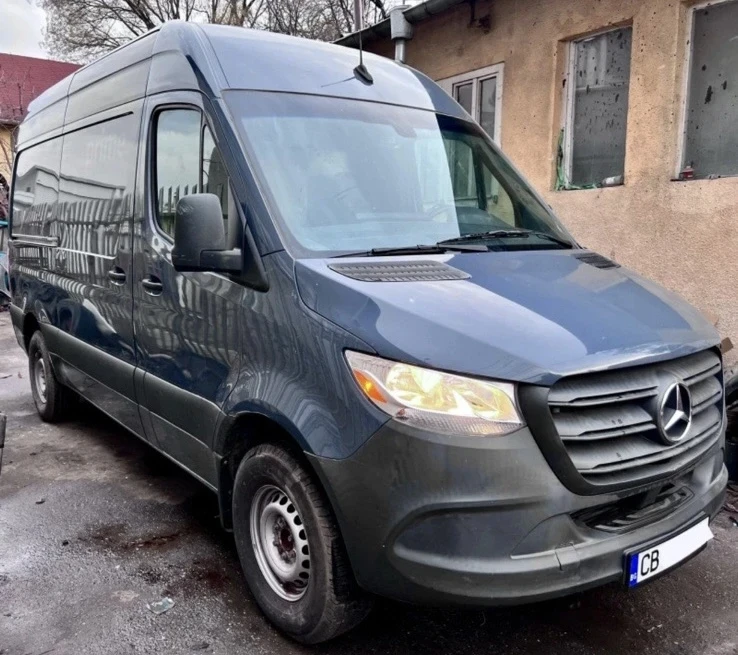 Mercedes-Benz Sprinter Автоматик| Hов бус\ 27 хил км - изображение 2