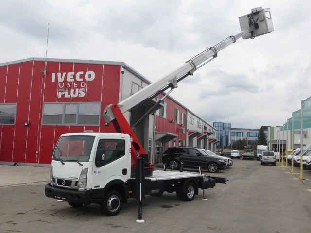 Nissan Capstar АВТОВИШКА 20m НАЛИЧНА НА ПАРКИНГ, снимка 1 - Бусове и автобуси - 54994090