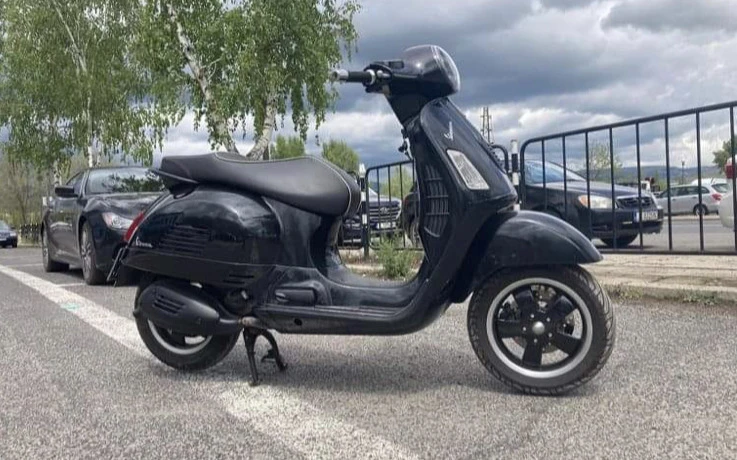 Vespa GTS 125 ie, снимка 1 - Мотоциклети и мототехника - 42331263