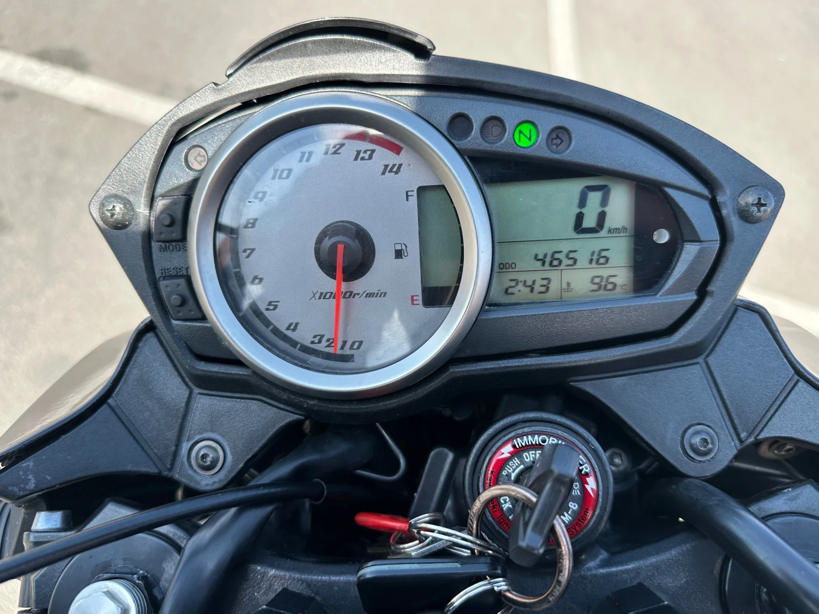 Kawasaki Z 750, снимка 10 - Мотоциклети и мототехника - 56139325