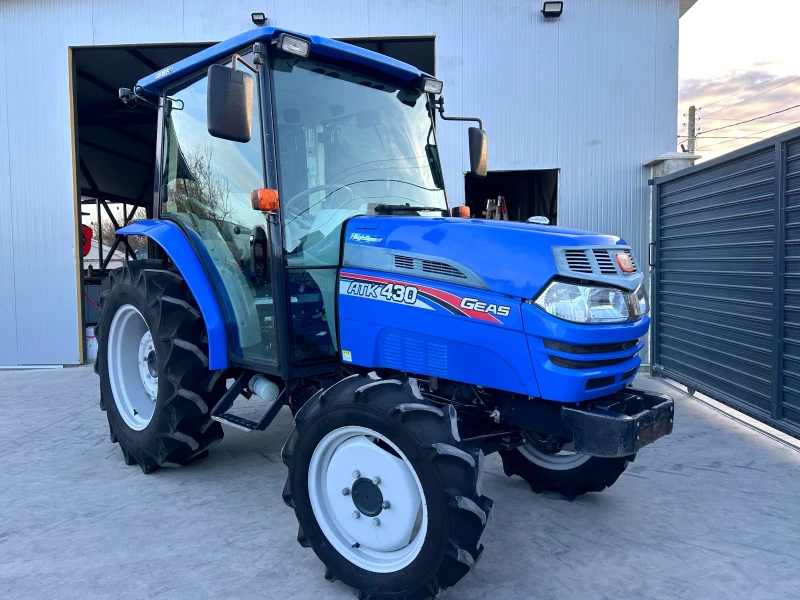 Трактор ISEKI ATK430 НЕРАЗЛИЧИМ ОТ НОВ, снимка 1 - Селскостопанска техника - 48056038