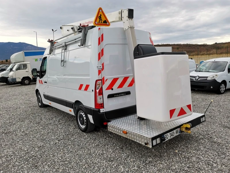 Автовишка Друга марка Renault Master, снимка 4 - Индустриална техника - 46348204