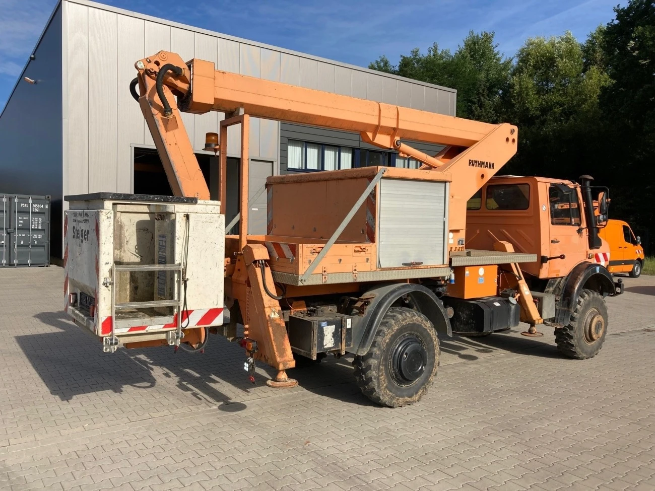 Автовишка Ruthmann 17м Unimog 4х4 - изображение 2