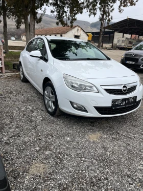 Opel Astra 1, 4 турбо 140 кс, снимка 2