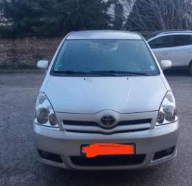 Toyota Corolla verso, снимка 2