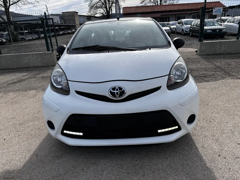 Toyota Aygo NAVI, снимка 2 - Автомобили и джипове - 40280328