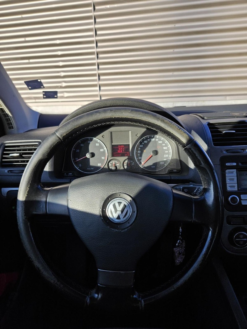 VW Golf 6 skorosti, klimatronic, снимка 9 - Автомобили и джипове - 46350024