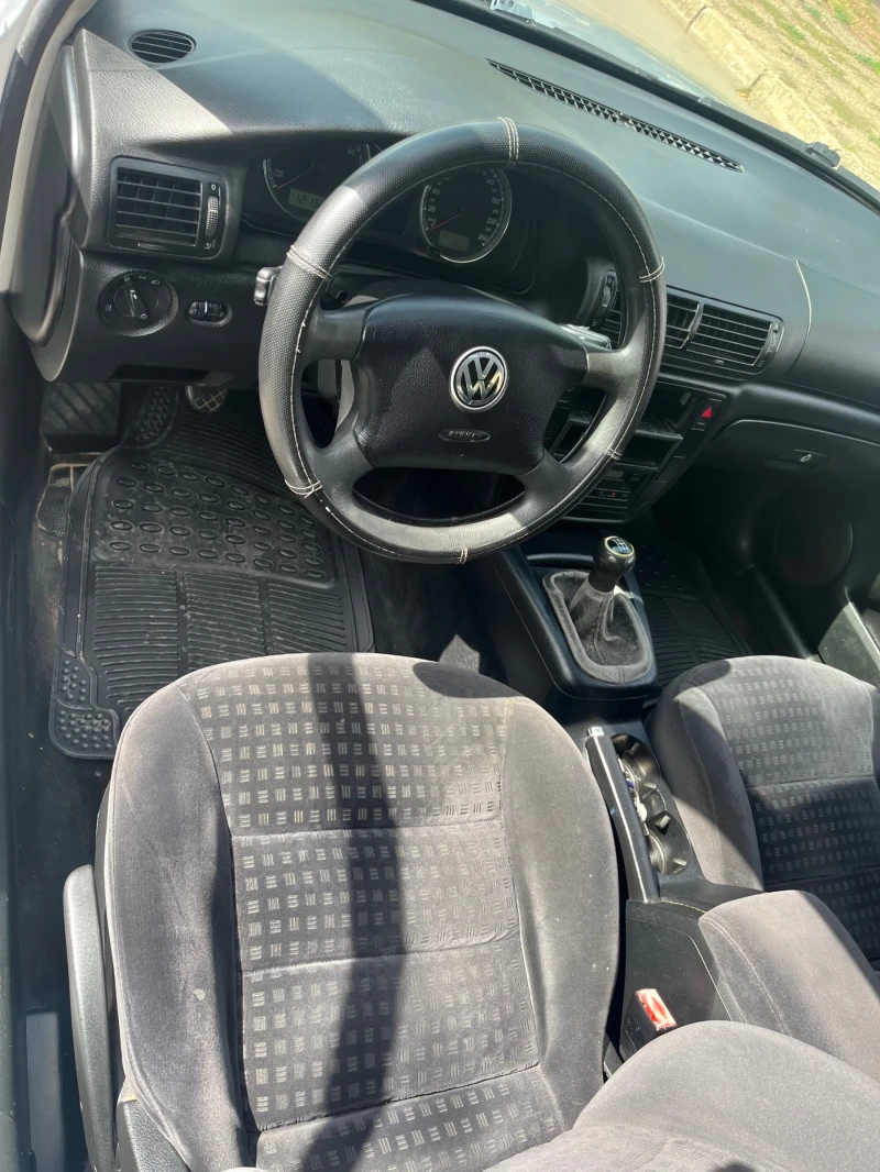 VW Passat Нов внос 131 ps, снимка 7 - Автомобили и джипове - 47301756