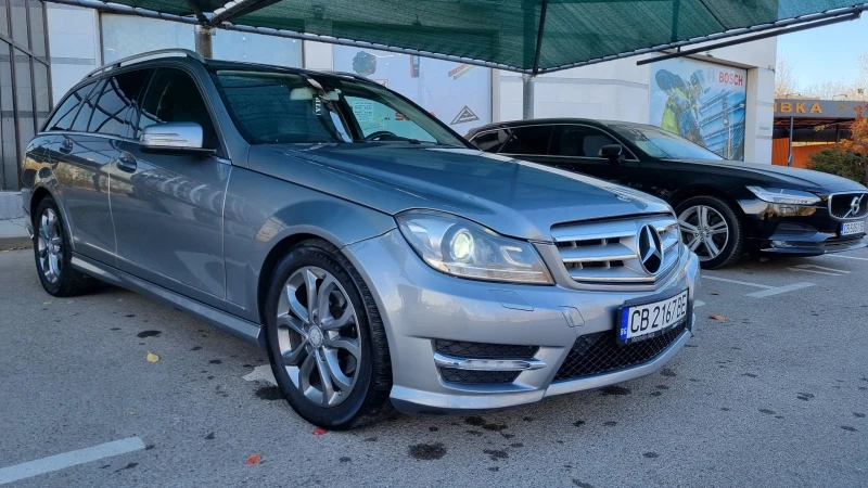 Mercedes-Benz C 250 CDI //4 Matic/// AMG ///, снимка 1 - Автомобили и джипове - 47973239