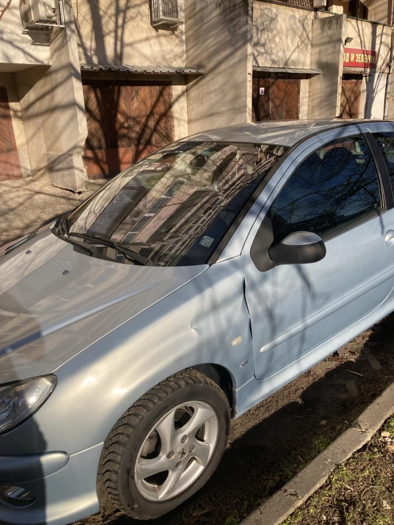 Peugeot 206, снимка 3 - Автомобили и джипове - 48621256