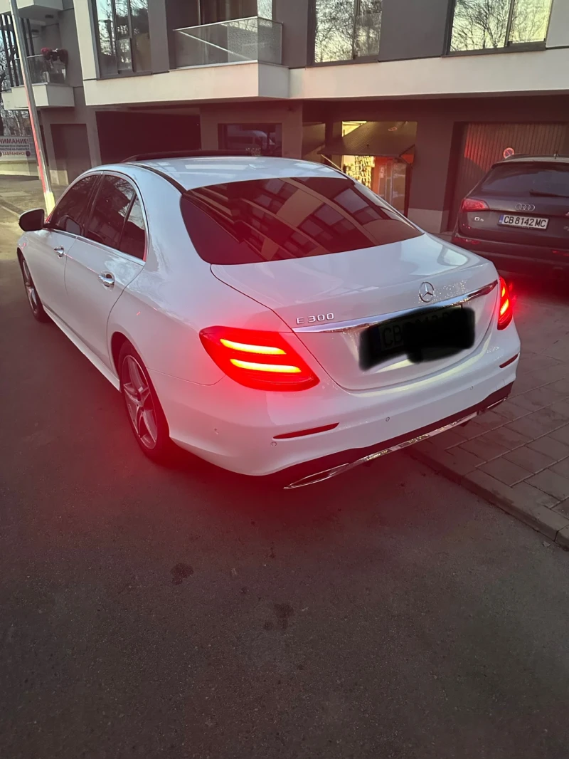 Mercedes-Benz E 300 AMG 9g tronic, снимка 7 - Автомобили и джипове - 49143207