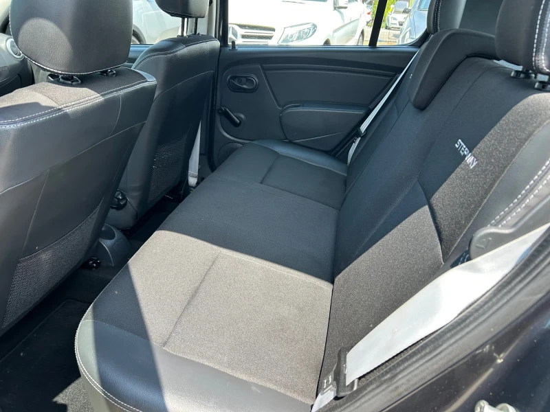 Dacia Sandero 1.6i GAZ 100x-KM euro5, снимка 16 - Автомобили и джипове - 50581951