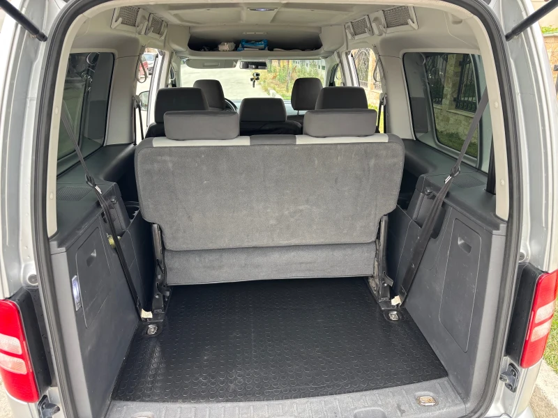 VW Caddy MAXI база 7-местен 1.6 TDI, снимка 16 - Автомобили и джипове - 52795423