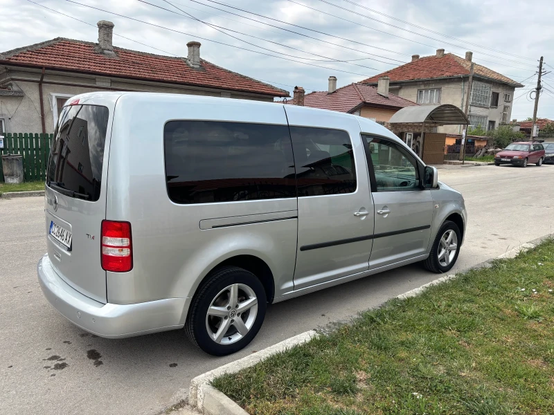 VW Caddy MAXI база 7-местен 1.6 TDI, снимка 2 - Автомобили и джипове - 52795423