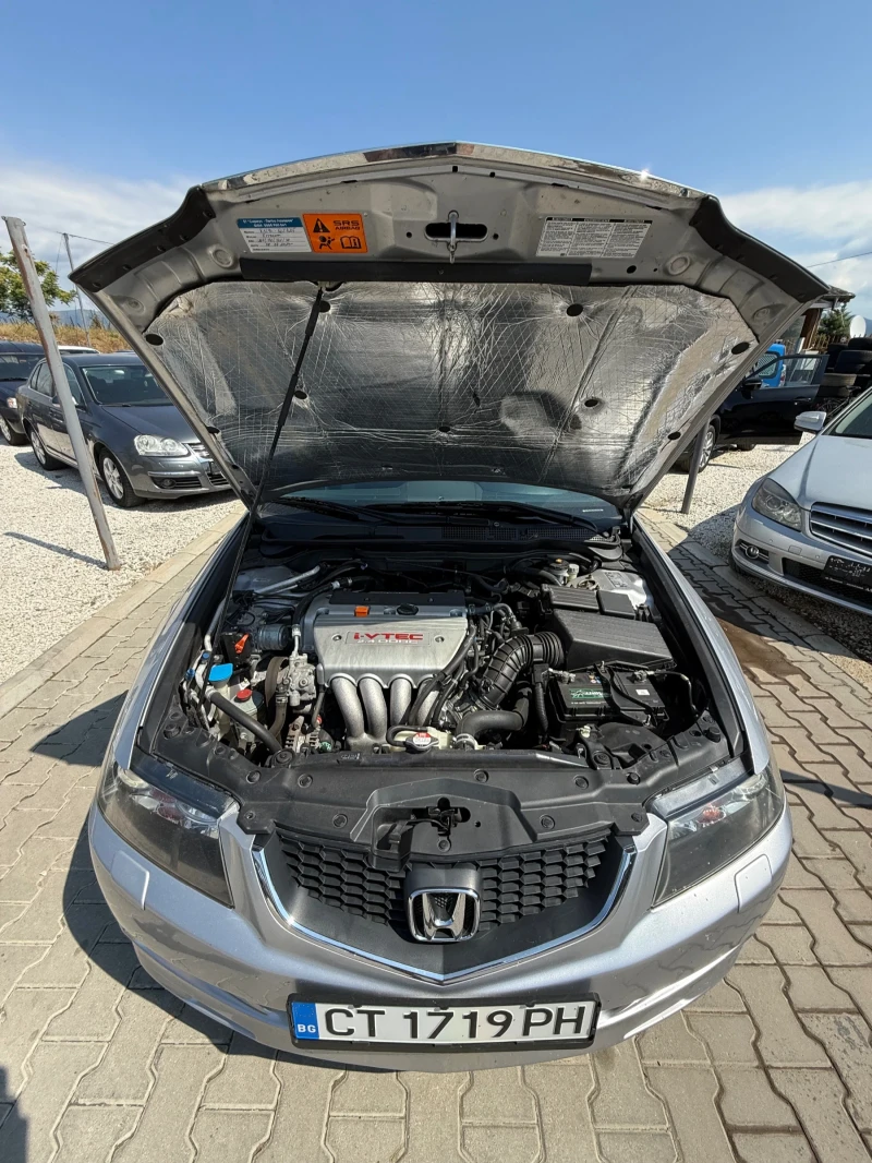 Honda Accord 2.4* Като нова* Всичко платено* Обслужена* Топ* , снимка 16 - Автомобили и джипове - 51009445