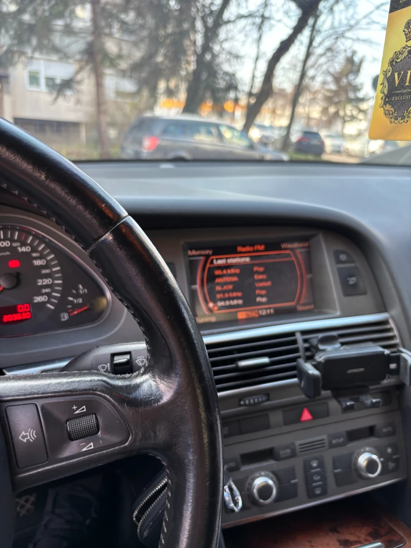 Audi A6, снимка 3 - Автомобили и джипове - 52904841