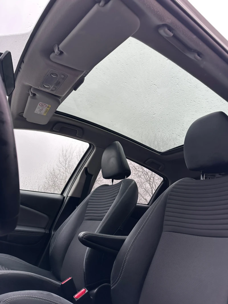 Toyota Yaris 1.5 Hybrid Style ПАНОРАМА , снимка 15 - Автомобили и джипове - 53510638