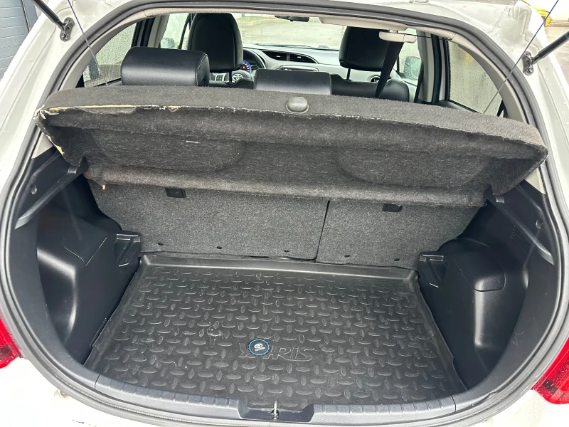 Toyota Yaris 1.5 Hybrid Style ПАНОРАМА , снимка 16 - Автомобили и джипове - 53510638