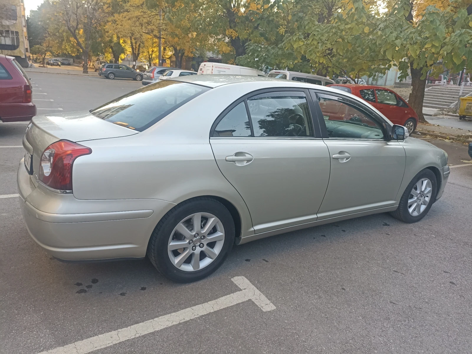 Toyota Avensis D4d 2.0  126 - изображение 6