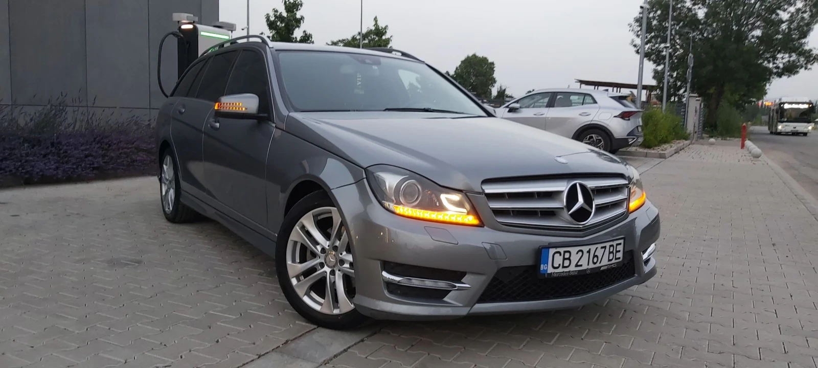 Mercedes-Benz C 250 CDI //4 Matic/// AMG /// - изображение 3