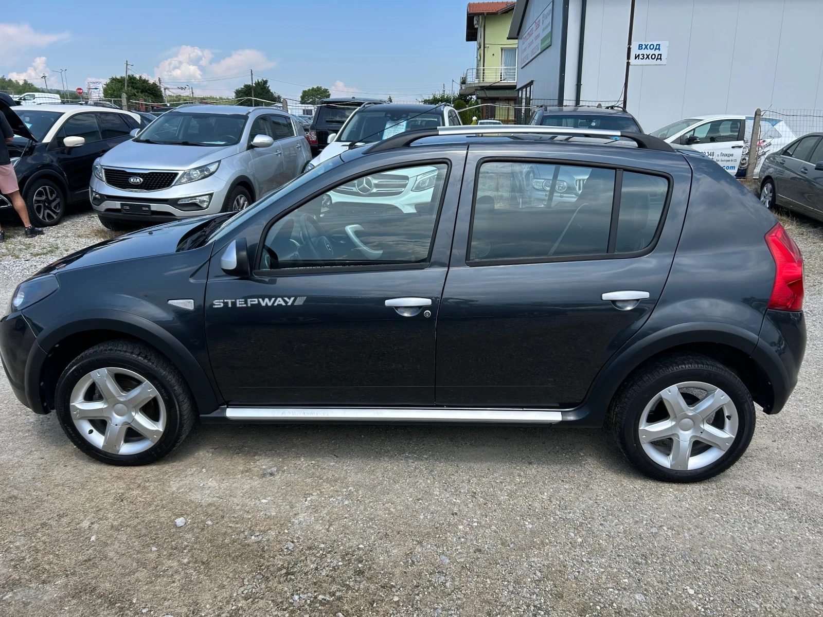 Dacia Sandero 1.6i GAZ 100x-KM euro5 - изображение 8