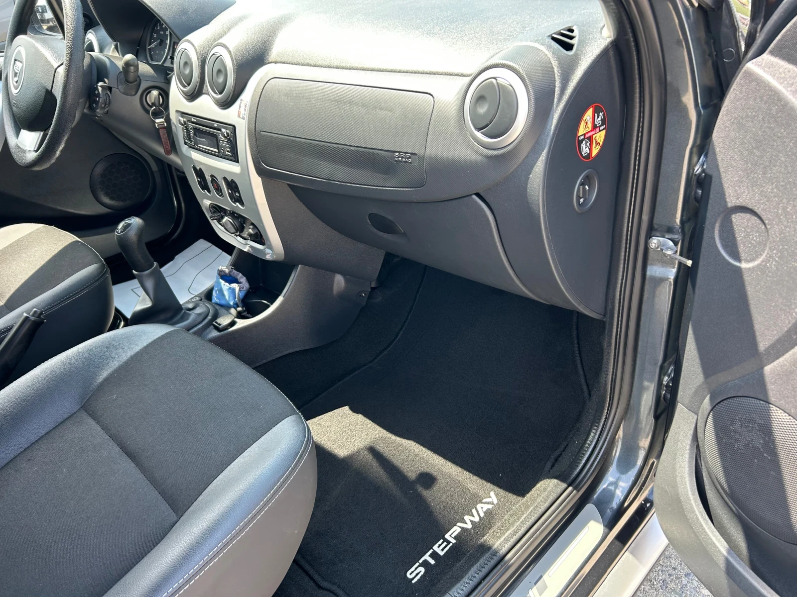 Dacia Sandero 1.6i GAZ 100x-KM euro5 | Mobile.bg   13